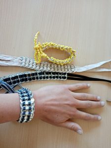 Atelier DIY : confectionner bracelets et autres merveilles @ Agopop, Maison des Habitants